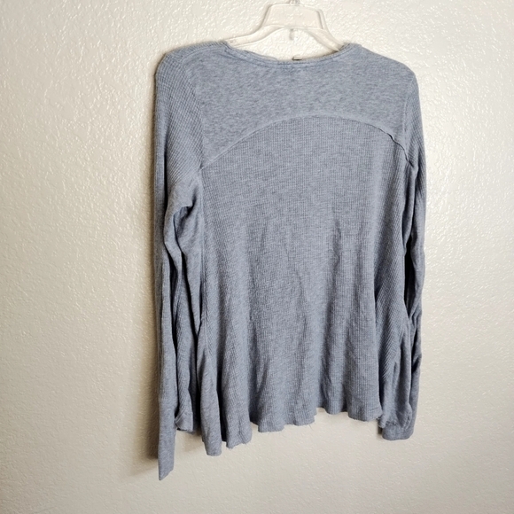 Free People We the Free Malibu Long Thermal Tunic Top Grey Hi-Lo sz M - Picture 4 of 7